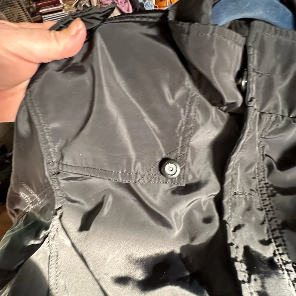 The North Face Men's Black Jacket, Plaid Lining, Lightweight